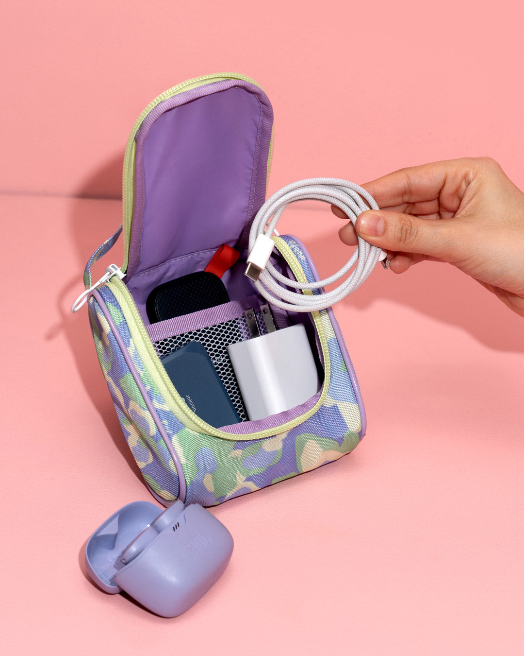 Pouch Esenciales Wild Flowers